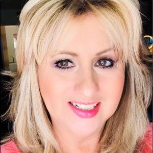 Meet your Posher, Terri